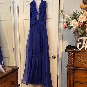 Elegant Blue Evening Gown